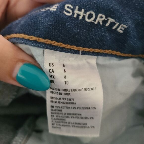 American Eagle Outfitters Distressed Super Hi-rise Shortie size 6 - Picture 5 of 5